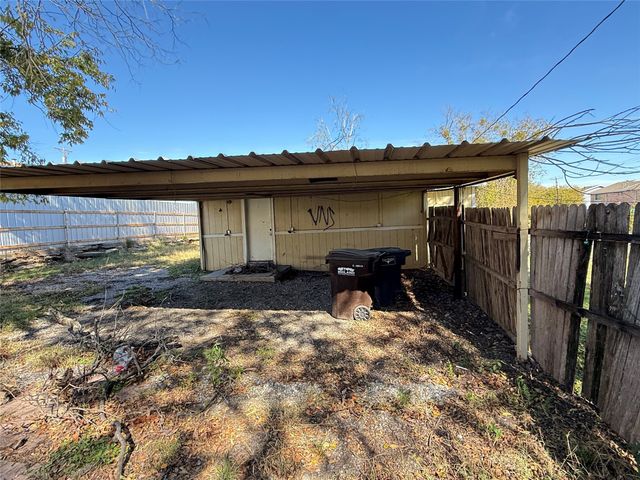 3203 NW 33rd Street, Fort Worth, TX 76106