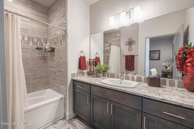 1007 W Grove Way, 102, Coeur D'alene, ID 83815