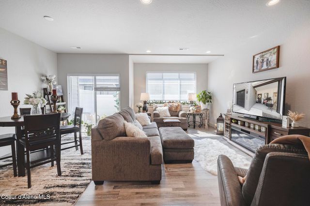 1007 W Grove Way, 102, Coeur D'alene, ID 83815