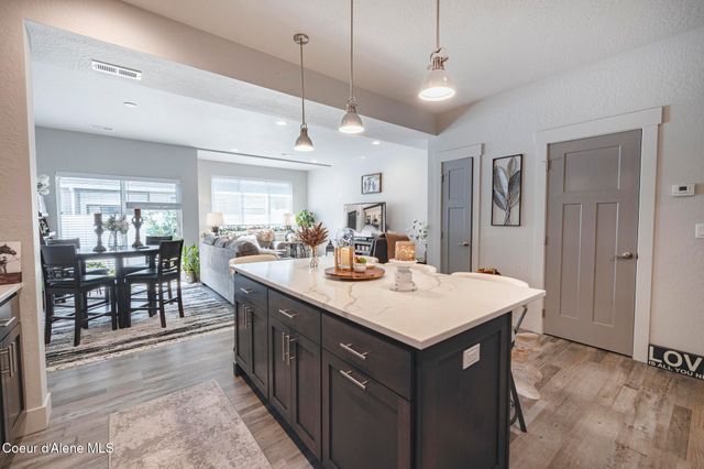 1007 W Grove Way, 102, Coeur D'alene, ID 83815