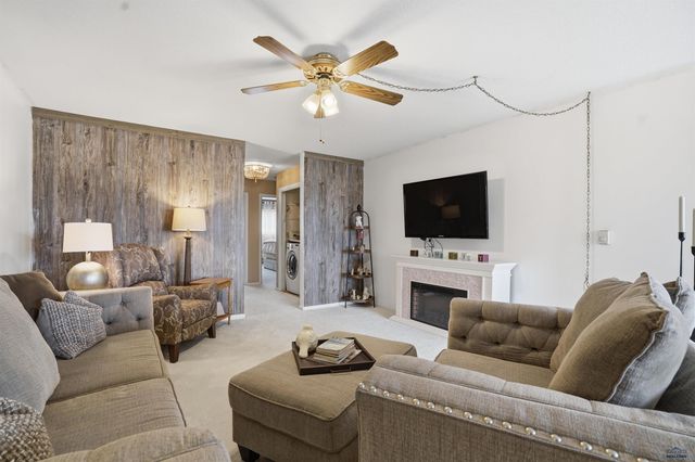230 E PHILADELPHIA, Rapid City, SD 57701
