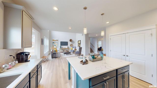 Lot 13 Faiths Way, Bettendorf, IA 52722