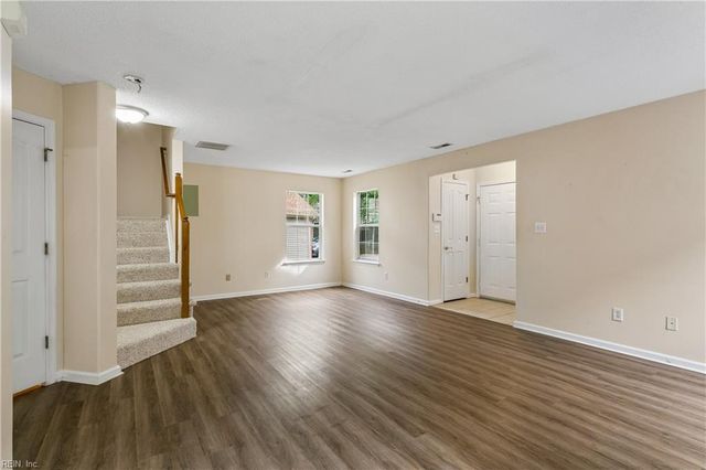701 Stone CV, Newport News, VA 23602