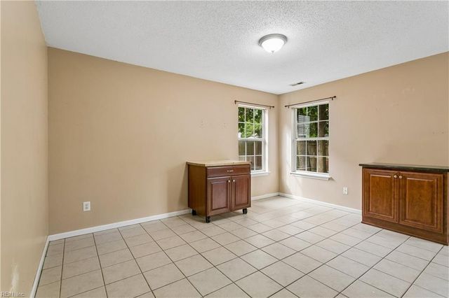 701 Stone CV, Newport News, VA 23602