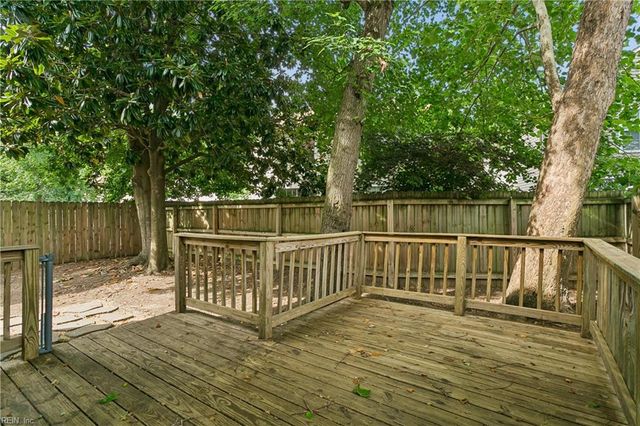 701 Stone CV, Newport News, VA 23602