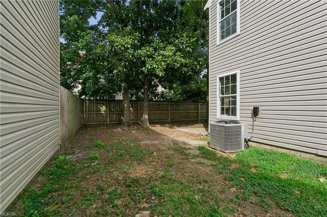 701 Stone CV, Newport News, VA 23602