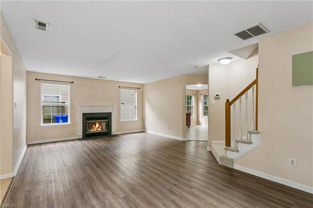 701 Stone CV, Newport News, VA 23602
