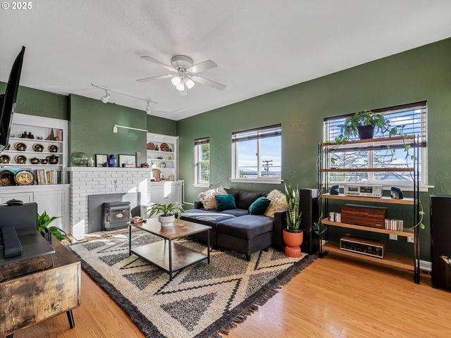 740 FLORENCE Ave, Astoria, OR 97103