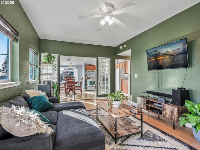 740 FLORENCE Ave, Astoria, OR 97103