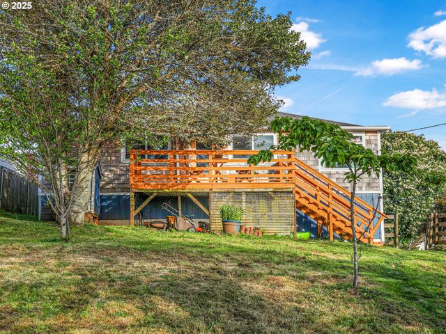 740 FLORENCE Ave, Astoria, OR 97103