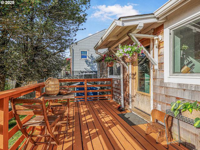 740 FLORENCE Ave, Astoria, OR 97103