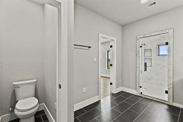 619 Chuckwagon Trail, Angleton, TX 77515