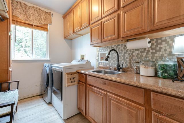 538 W Seaton Drive, Round Lake, IL 60073