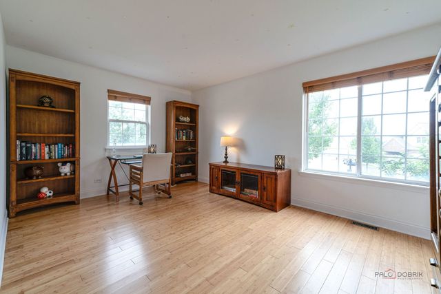 538 W Seaton Drive, Round Lake, IL 60073