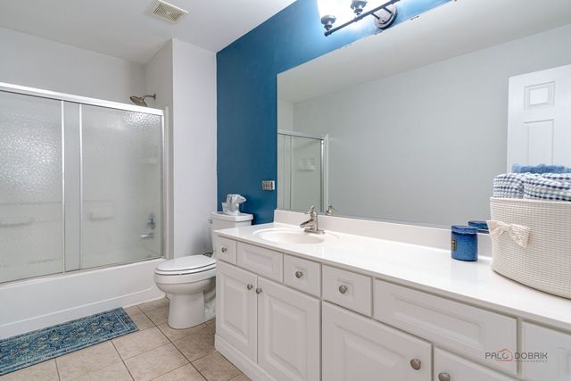 538 W Seaton Drive, Round Lake, IL 60073