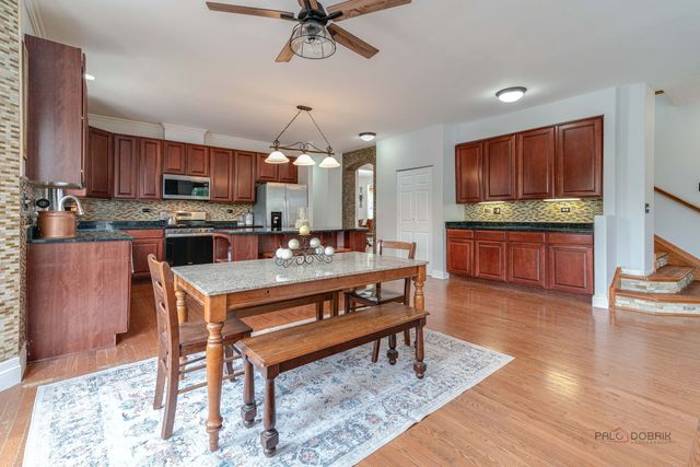 538 W Seaton Drive, Round Lake, IL 60073