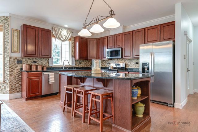 538 W Seaton Drive, Round Lake, IL 60073