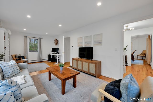 117 Settlers Farm Road, Monroe, CT 06468