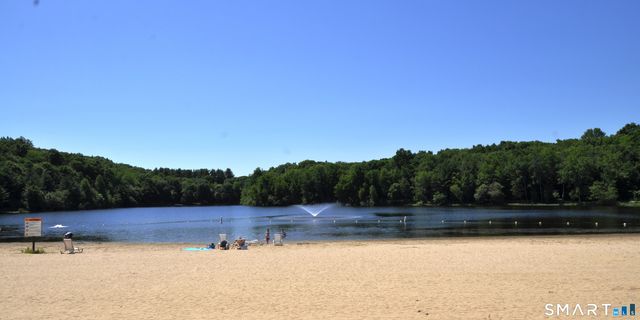 117 Settlers Farm Road, Monroe, CT 06468