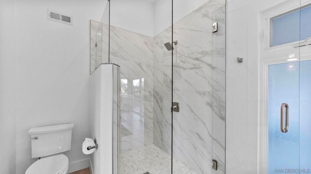 4909 Pacifica Dr, San Diego, CA 92109