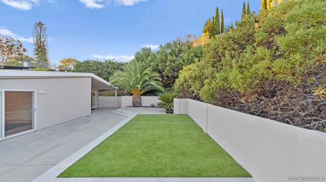 4909 Pacifica Dr, San Diego, CA 92109