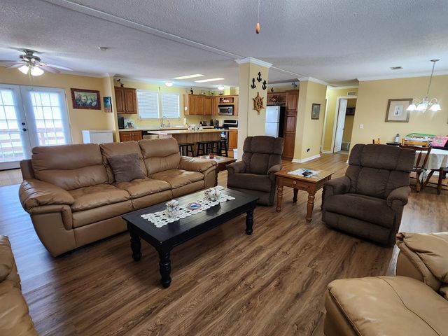 127 Verley Lane, Grand Isle, LA 70358