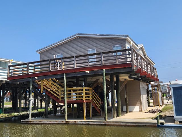 127 Verley Lane, Grand Isle, LA 70358