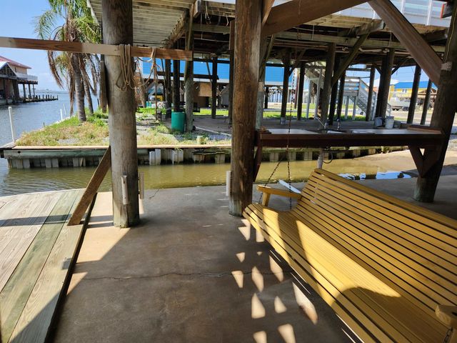 127 Verley Lane, Grand Isle, LA 70358