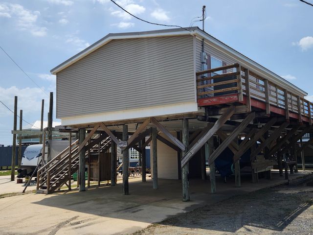 127 Verley Lane, Grand Isle, LA 70358