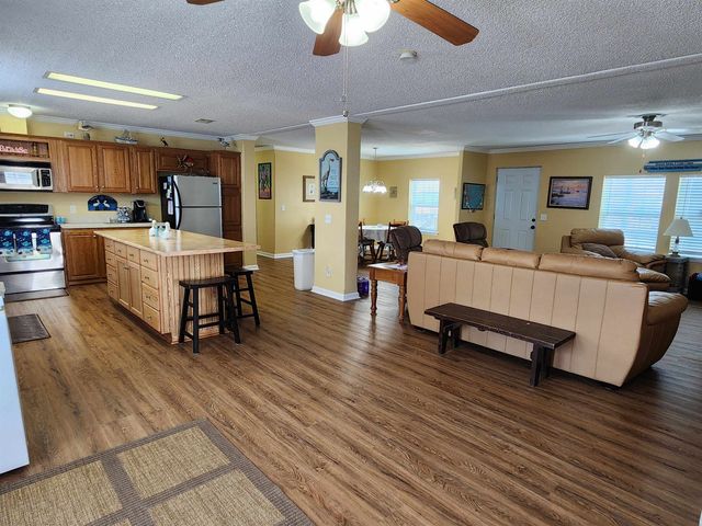 127 Verley Lane, Grand Isle, LA 70358