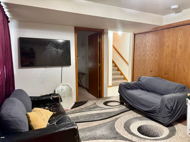 1829 Gryn Drive, Iowa City, IA 52246