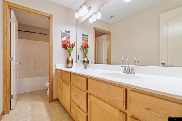 16102 Adam St Street, Omaha, NE 68135