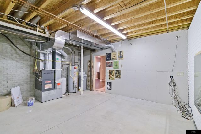 16102 Adam St Street, Omaha, NE 68135