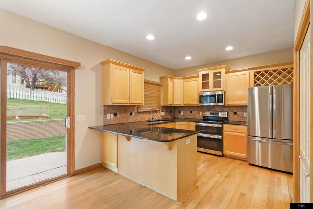 16102 Adam St Street, Omaha, NE 68135