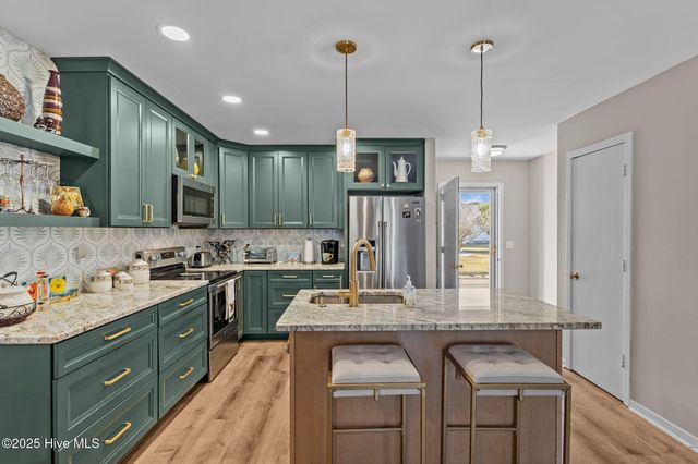 202 Frederica Court, Wilmington, NC 28412