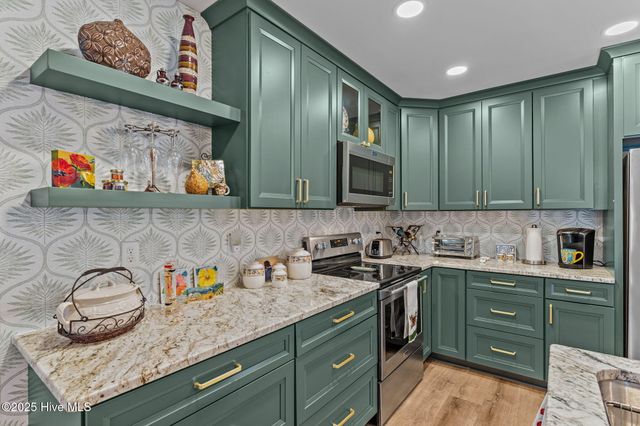 202 Frederica Court, Wilmington, NC 28412