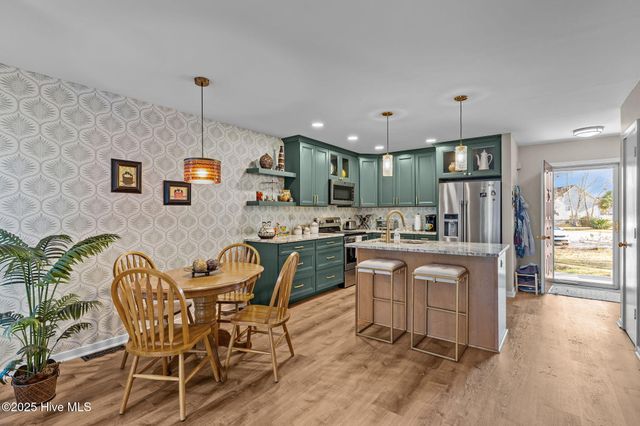 202 Frederica Court, Wilmington, NC 28412