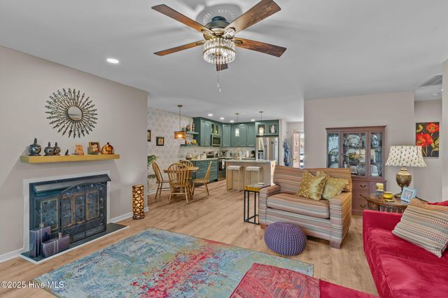 202 Frederica Court, Wilmington, NC 28412