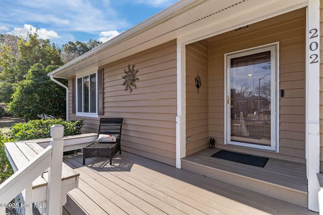 202 Frederica Court, Wilmington, NC 28412