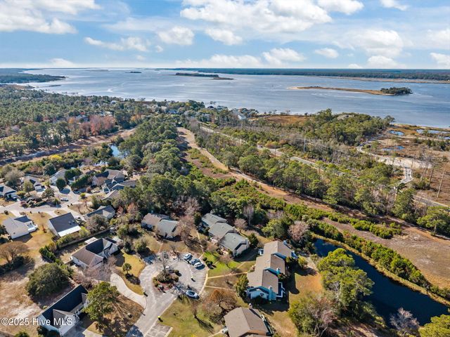 202 Frederica Court, Wilmington, NC 28412