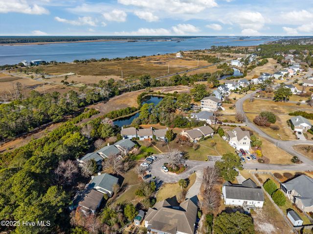 202 Frederica Court, Wilmington, NC 28412