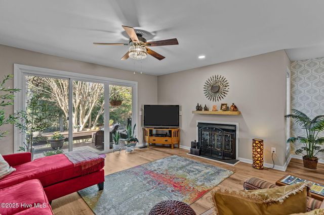 202 Frederica Court, Wilmington, NC 28412