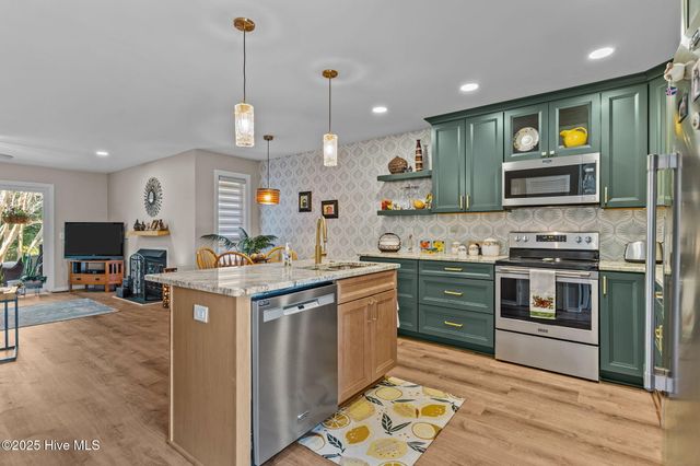 202 Frederica Court, Wilmington, NC 28412