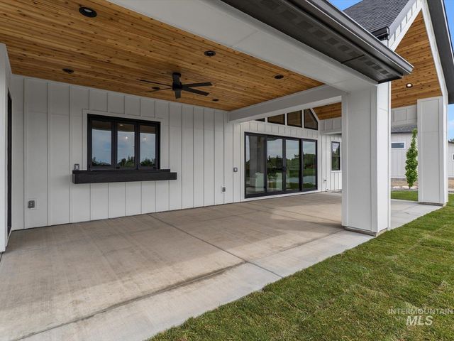 448 Joy Avenue, Middleton, ID 83644
