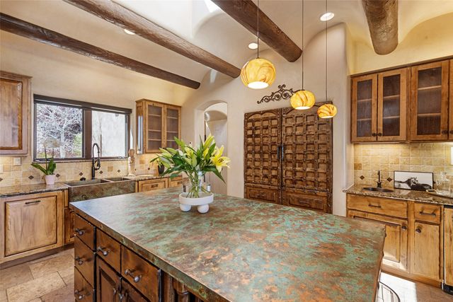 2 Green Meadow Loop, Santa Fe, NM 87506