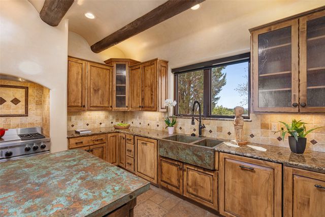 2 Green Meadow Loop, Santa Fe, NM 87506