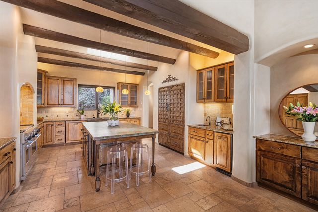 2 Green Meadow Loop, Santa Fe, NM 87506