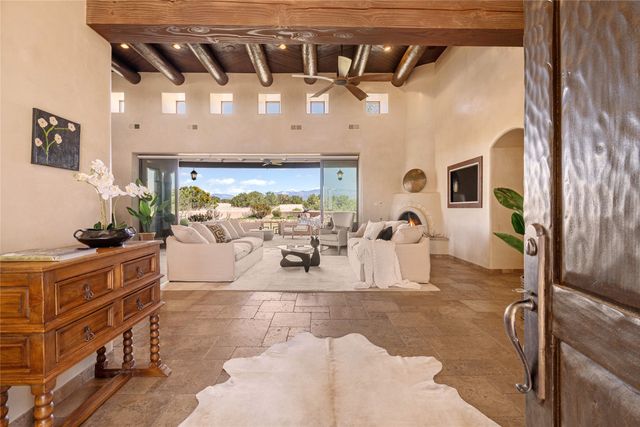 2 Green Meadow Loop, Santa Fe, NM 87506