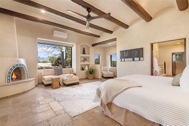 2 Green Meadow Loop, Santa Fe, NM 87506