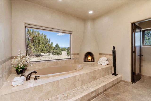 2 Green Meadow Loop, Santa Fe, NM 87506